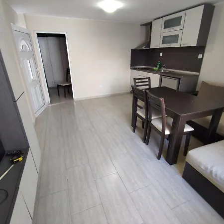 Apartment Апартаменти Даная Pomorie